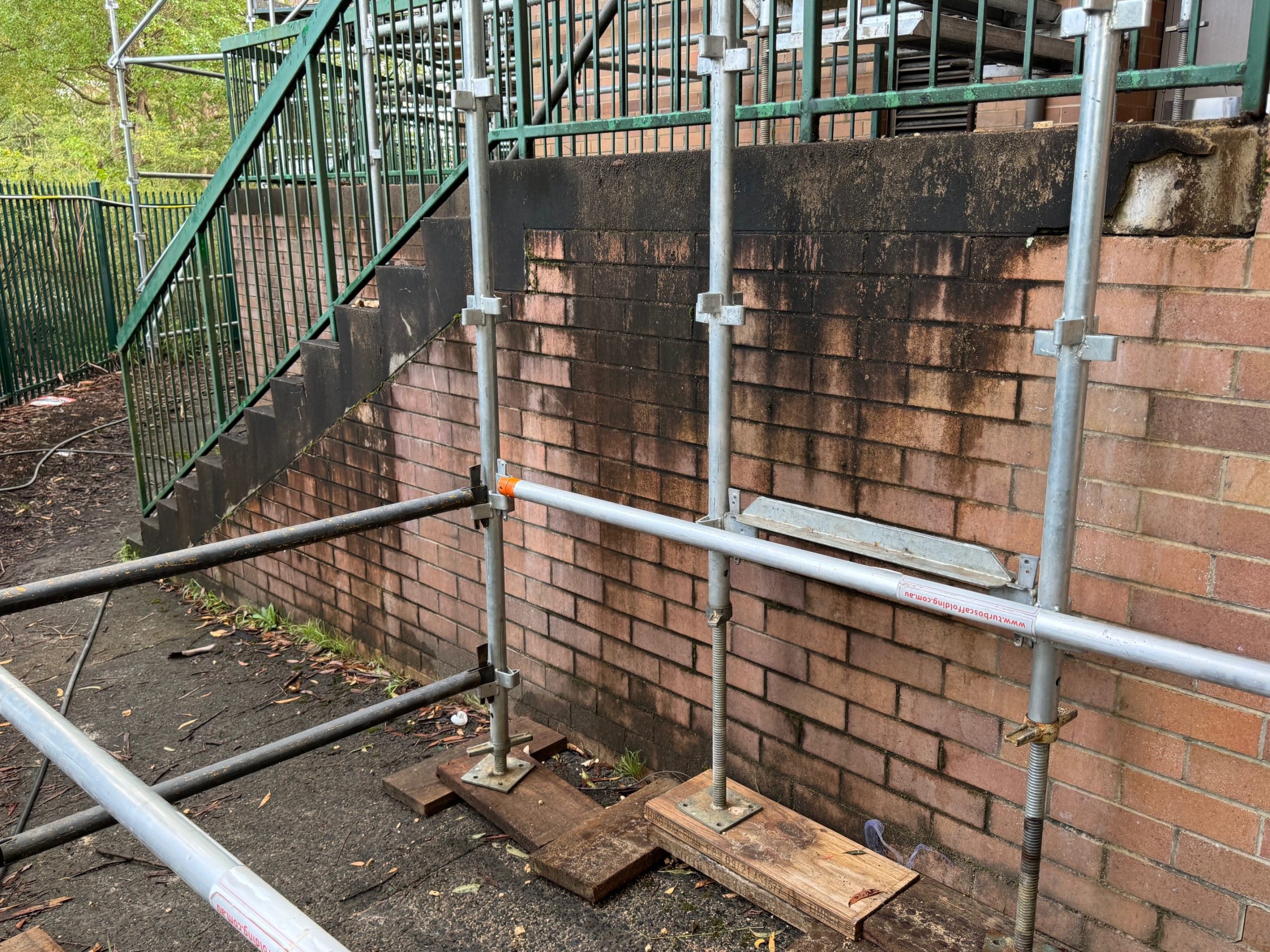 Brick-Cleaning-Services-Central-Coast-Before