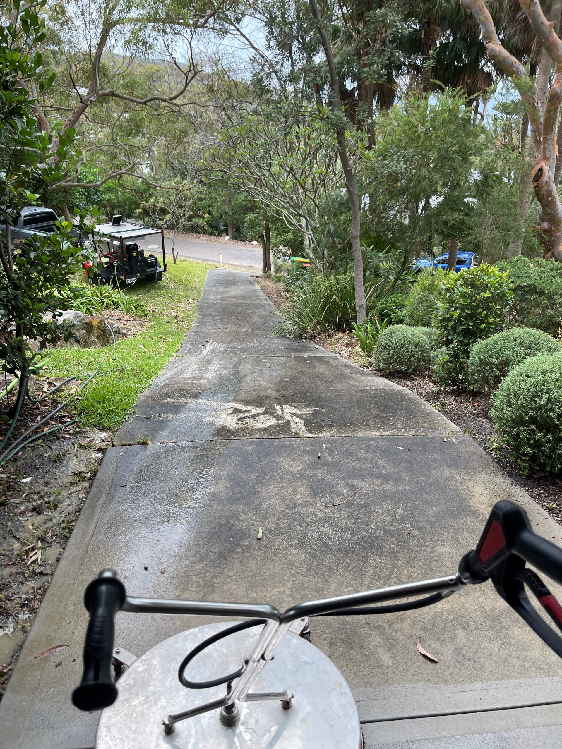 Driveway-Cleaning-Central-Coast-Before